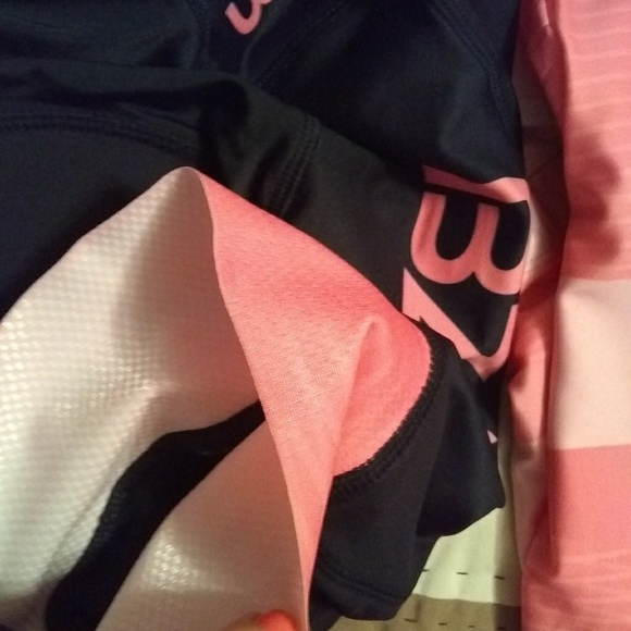 Womens cycling kit SOLD - Picture 6 of 7